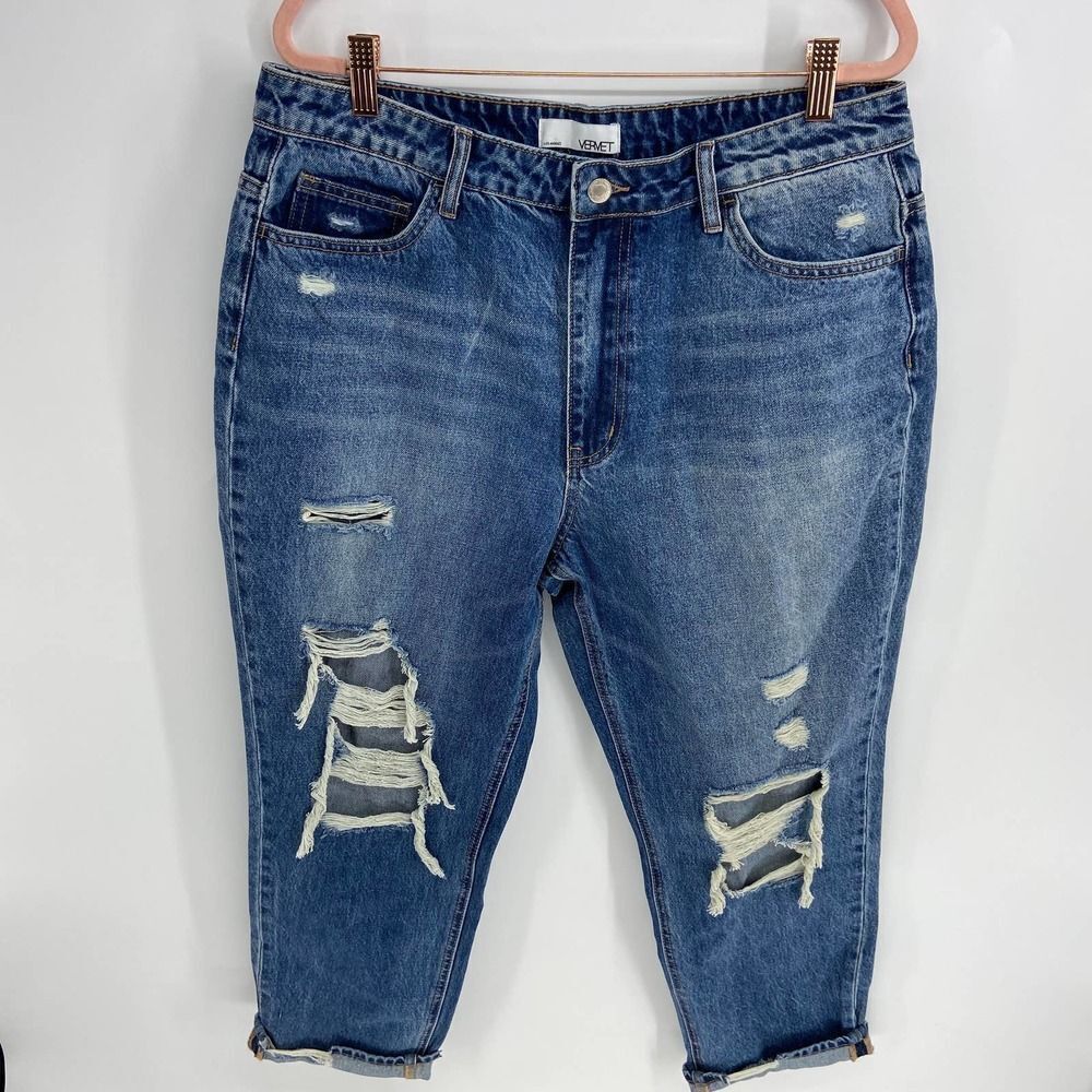 Vervet Medium Wash distressed cropped high rise boyfriend jean womens 32